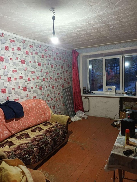 Комната , 17 кв.м., Левый берег, Крупской, 3