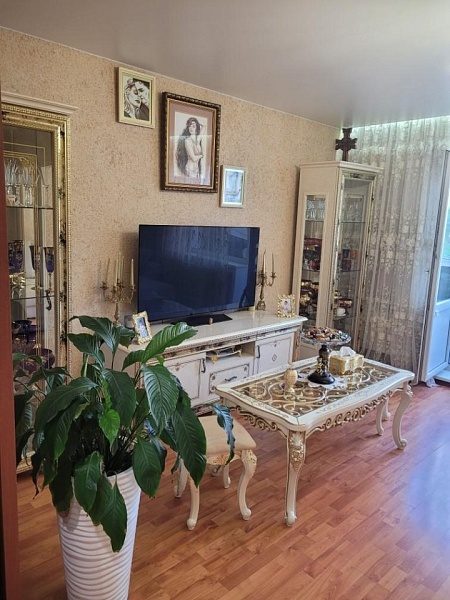 3-к квартира, 64 кв.м., Правый берег, Мира пр-кт, 15