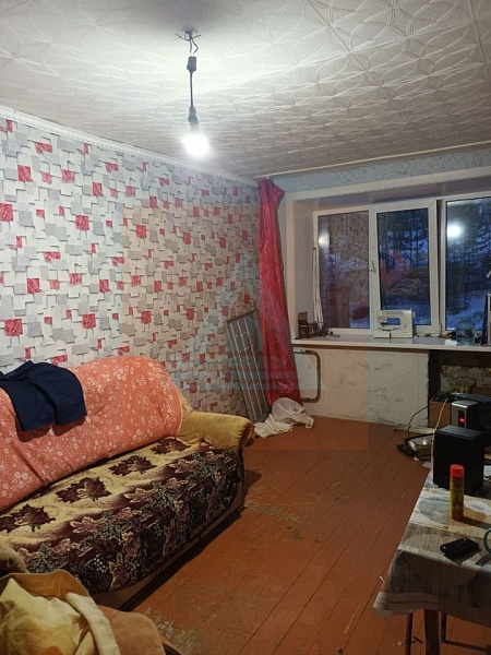 Комната , 17 кв.м., Левый берег, Крупской, 3