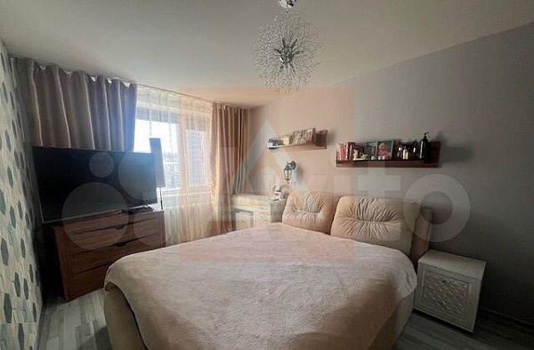 3-к квартира, 60 кв.м., Правый берег, Белградская, 11
